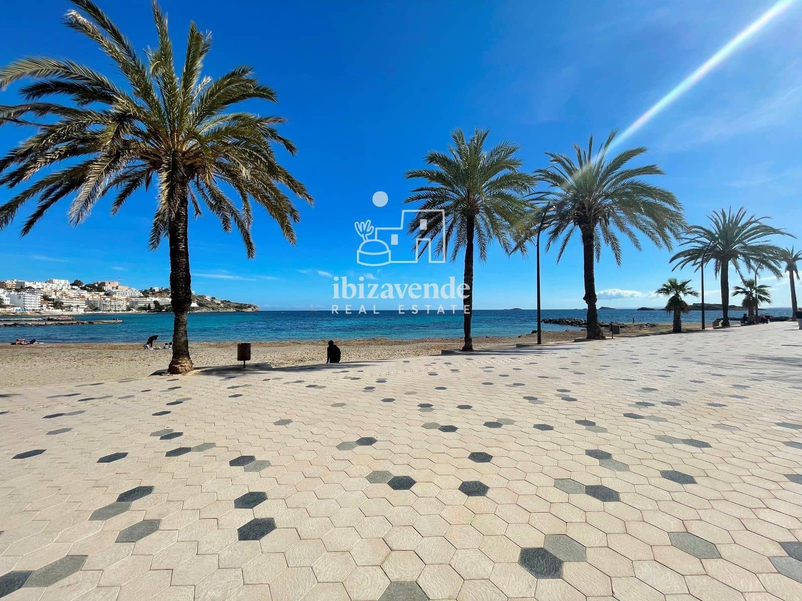 1 sovrum Lägenhet att hyra i Ibiza stad med pool - 1 500 € (Ref: 10009626)