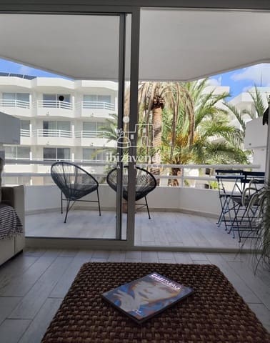 1 makuuhuone Asunto vuokrattavana paikassa Ibiza kaupunki mukana uima-altaan - 1 500 € (Ref: 10009626)