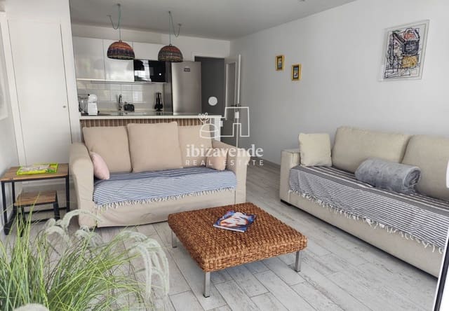 1 makuuhuone Asunto vuokrattavana paikassa Ibiza kaupunki mukana uima-altaan - 1 500 € (Ref: 10009626)
