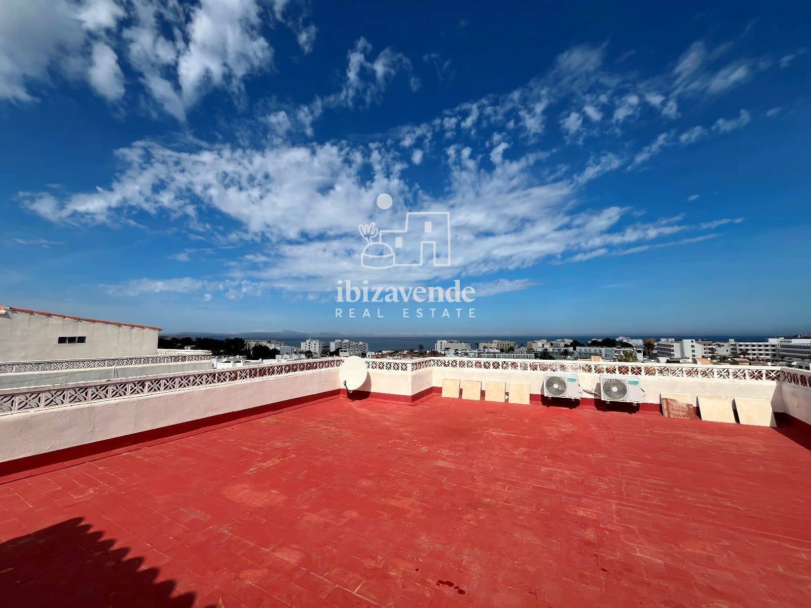 1 quarto Apartamento para arrendar em Cala d'en Bou - 1 300 € (Ref: 10009716)