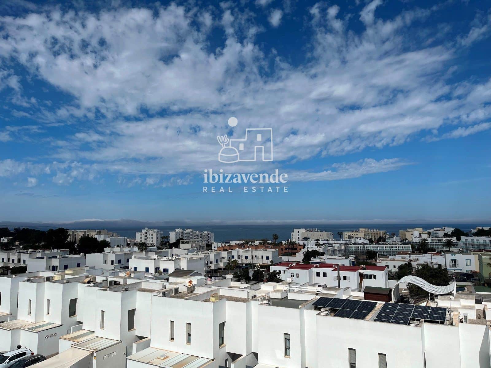 1 quarto Apartamento para arrendar em Cala d'en Bou - 1 300 € (Ref: 10009716)
