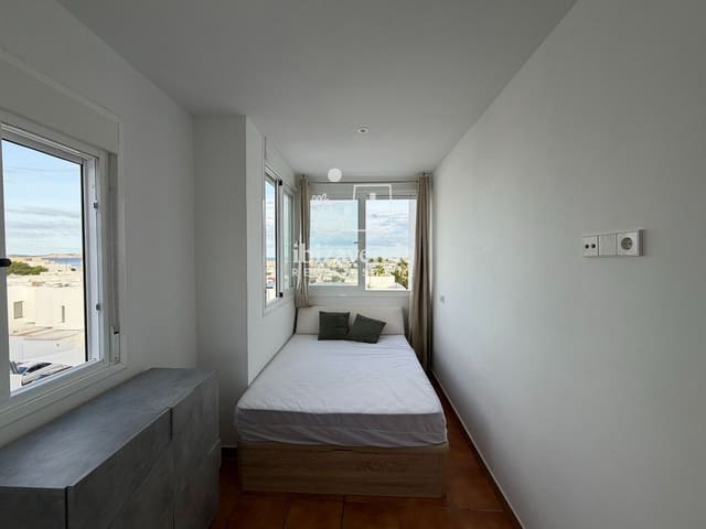 1 quarto Apartamento para arrendar em Cala d'en Bou, San Jose / Sant Josep de Sa Talaia - 1 300 € (Ref: 10009716)