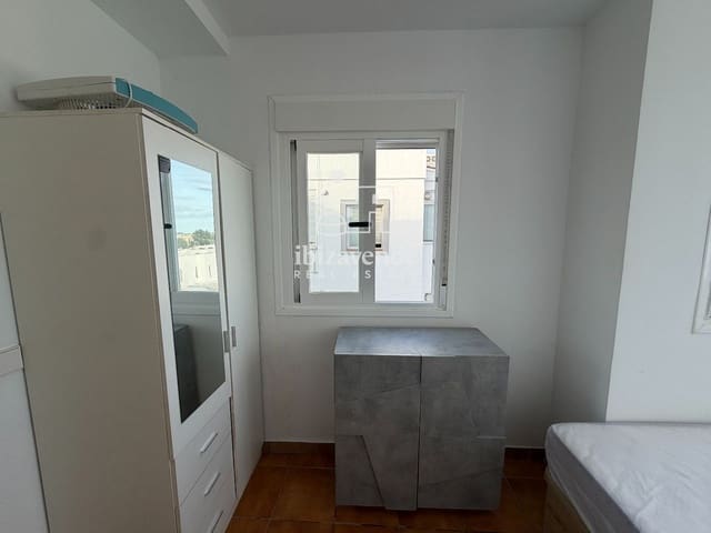 1 quarto Apartamento para arrendar em Cala d'en Bou, San Jose / Sant Josep de Sa Talaia - 1 300 € (Ref: 10009716)