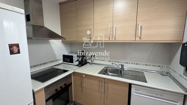 Maison de Ville de 3 chambres à louer à Sant Jordi de Ses Salines, San Jose / Sant Josep de Sa Talaia avec garage - 2 000 € (Ref: 10009718)