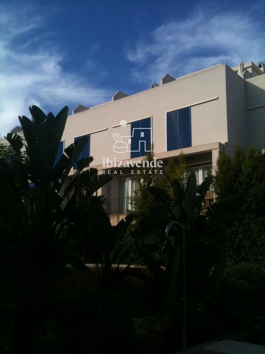 1 sypialnia Penthouse do wynajęcia w Santa Eulalia / Santa Eularia z basenem garażem - 1 400 € (Ref: 10012548)