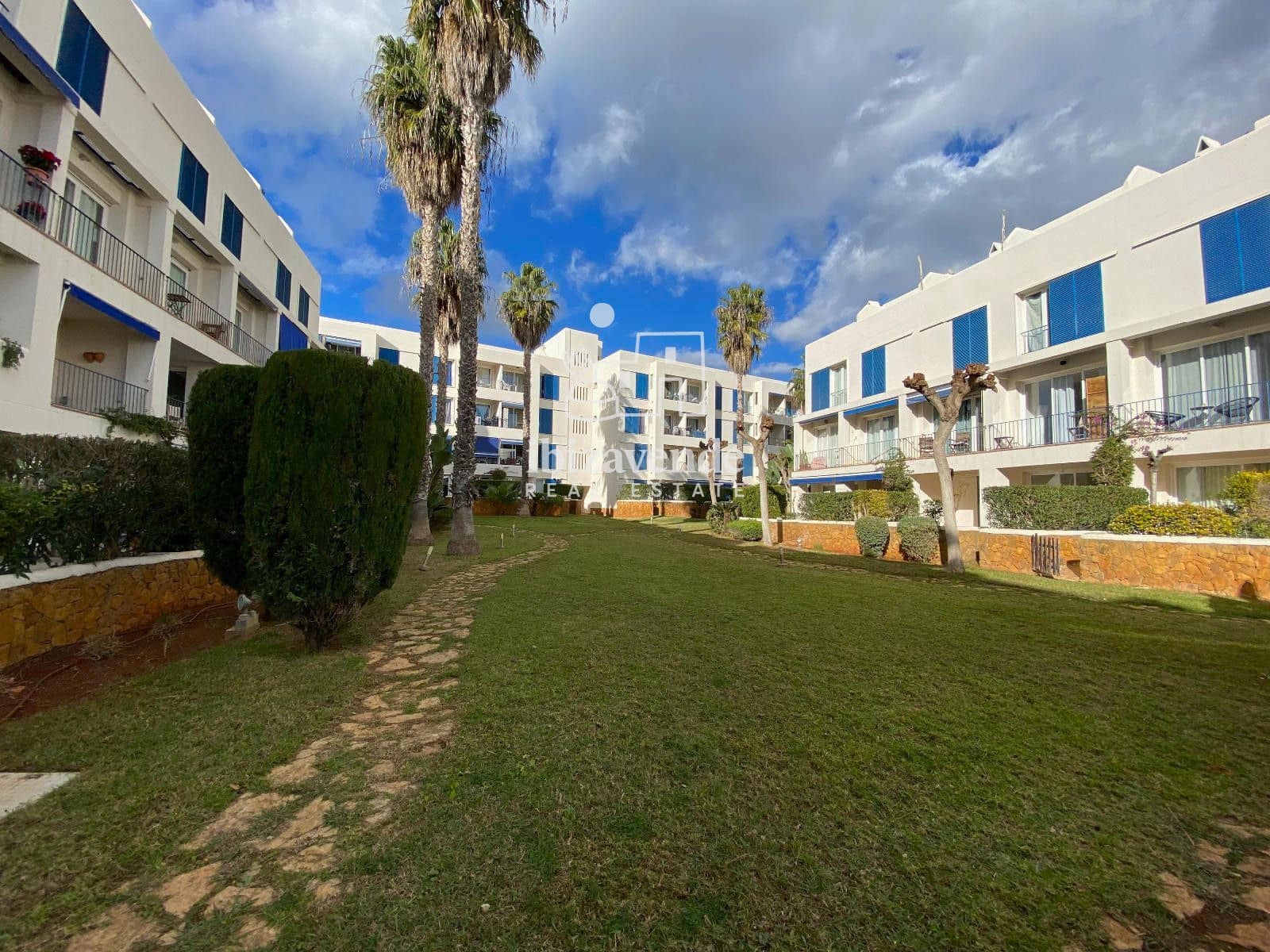1 sypialnia Penthouse do wynajęcia w Santa Eulalia / Santa Eularia z basenem garażem - 1 400 € (Ref: 10012548)