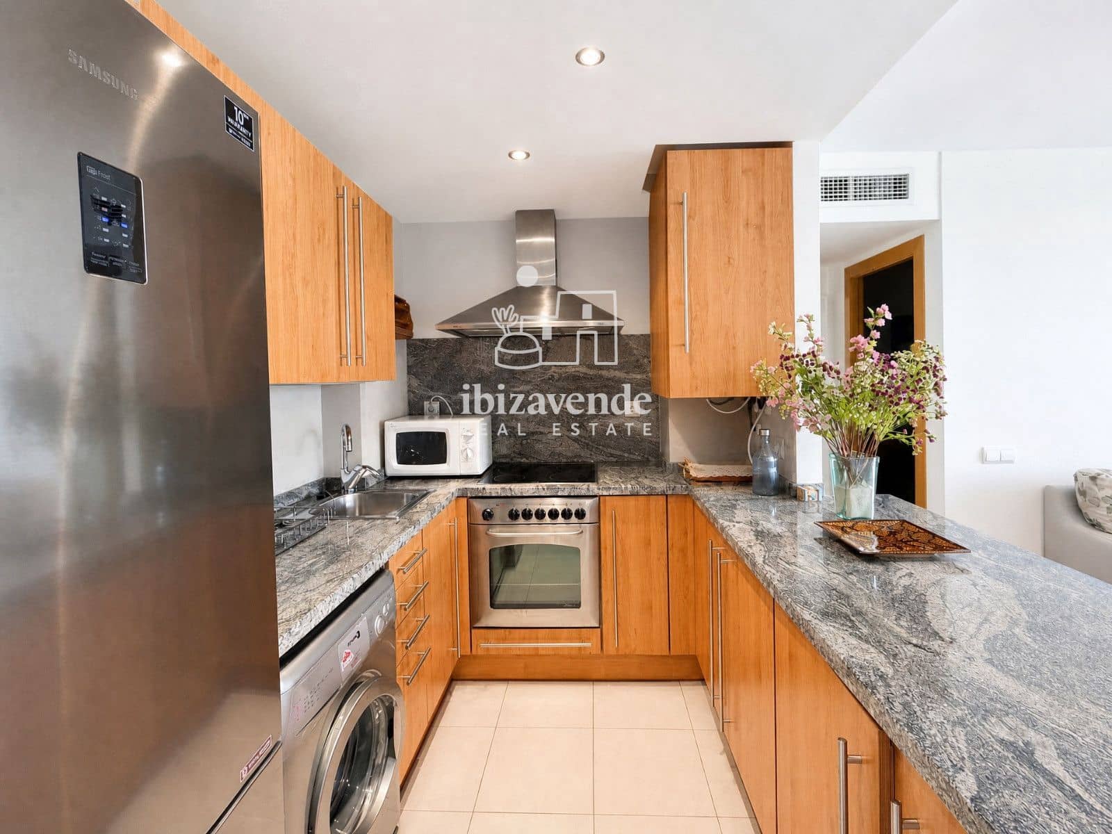 1 bedroom Flat for sale in Ibiza / Eivissa town with pool garage - € 480,000 (Ref: 10012613)