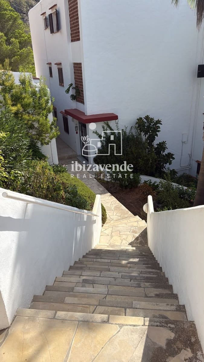 2 bedroom Flat for rent in Cala Llonga - € 2,000 (Ref: 10014105)