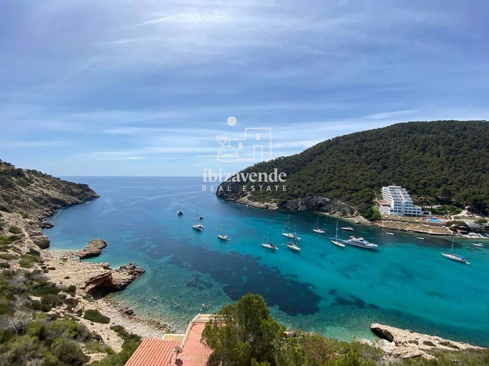Appartement de 2 chambres à louer à Cala Llonga - 2 300 € (Ref: 10014105)