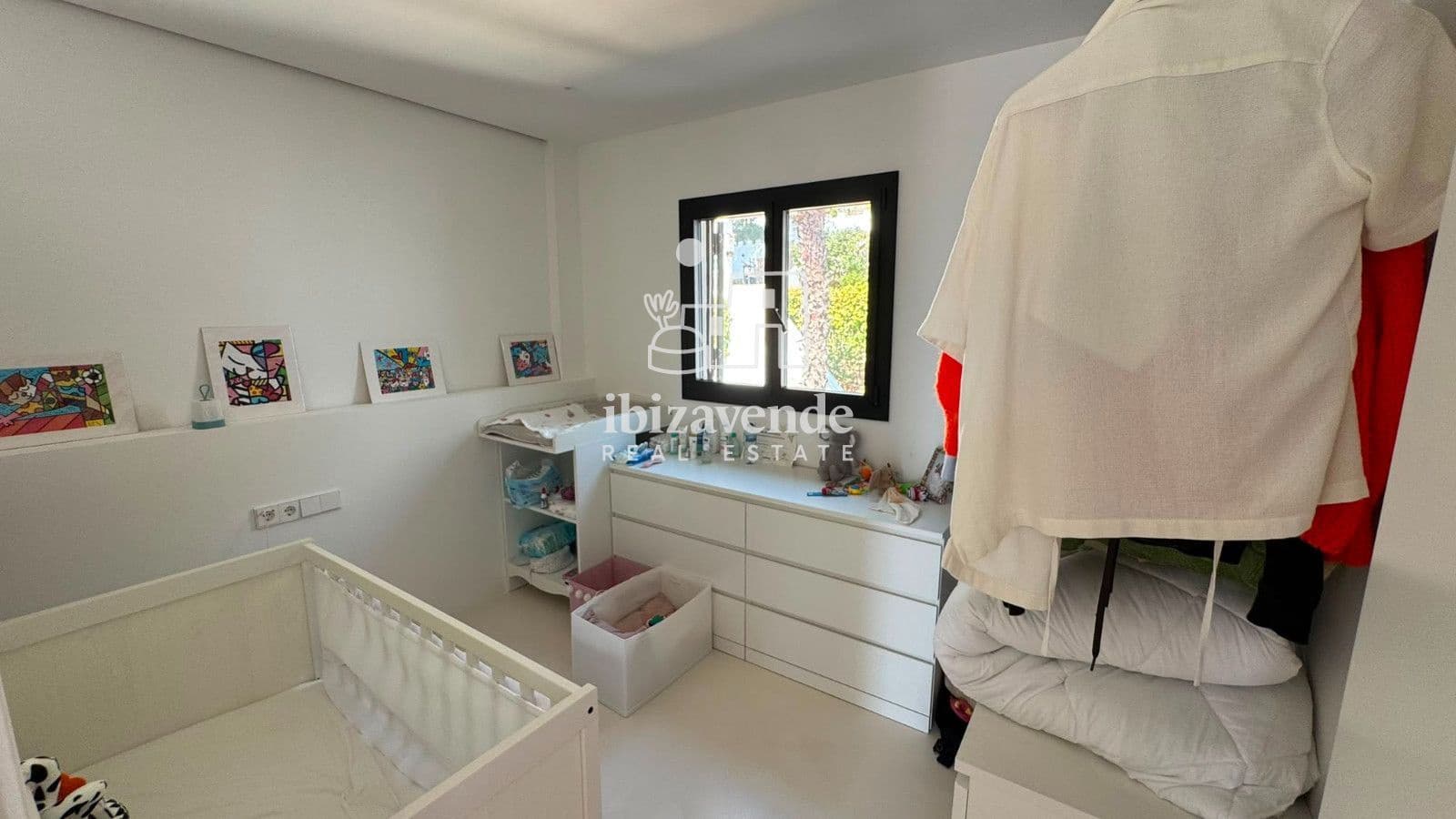 Appartement de 2 chambres à louer à Cala Llonga - 2 300 € (Ref: 10014105)