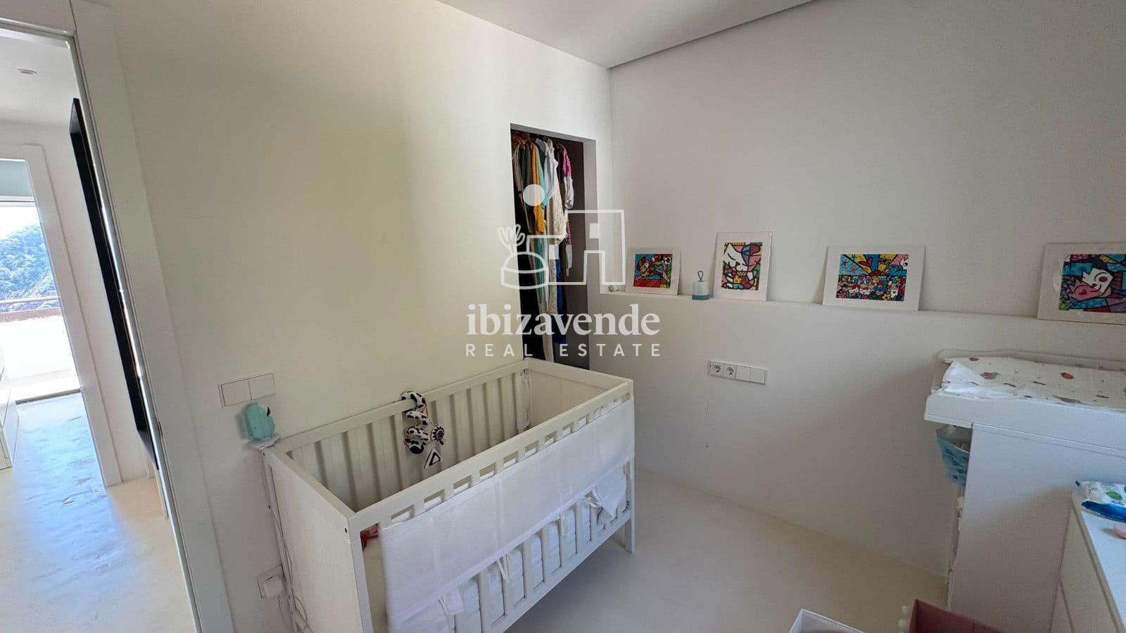 Appartement de 2 chambres à louer à Cala Llonga - 2 300 € (Ref: 10014105)