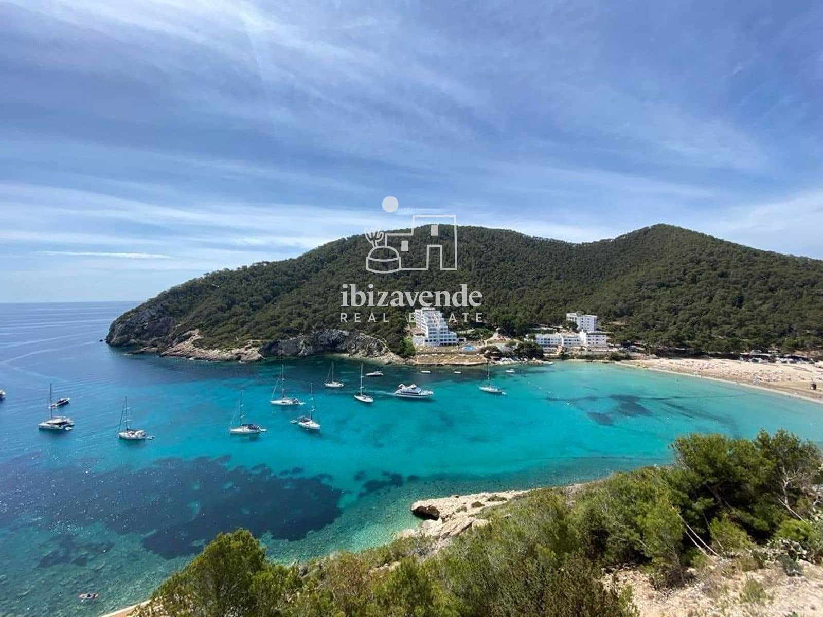 Appartement de 2 chambres à louer à Cala Llonga - 2 300 € (Ref: 10014105)