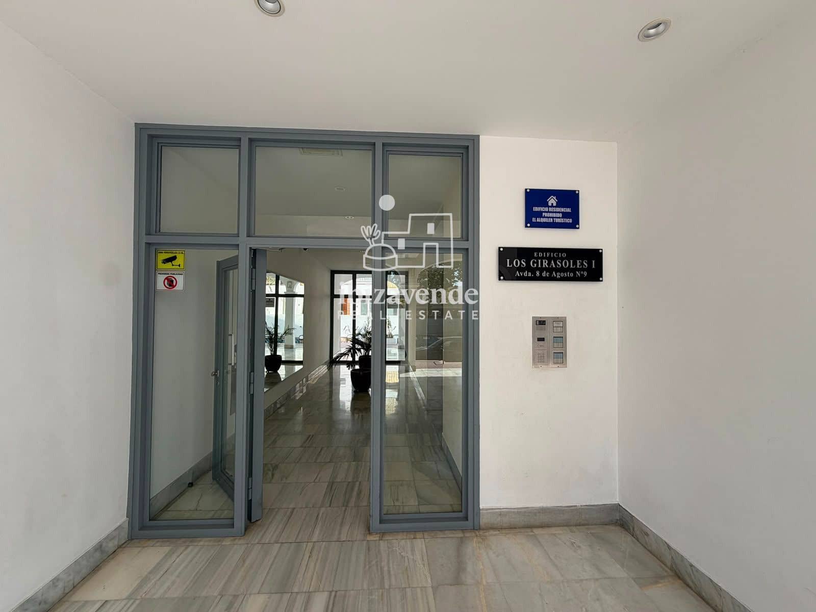 1 bedroom Flat for sale in Ibiza / Eivissa town with pool - € 399,000 (Ref: 10019340)