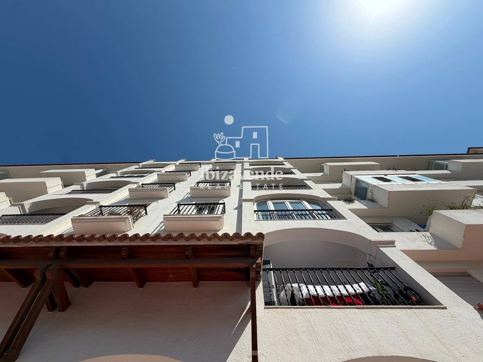 1 bedroom Flat for sale in Ibiza / Eivissa town with pool - € 399,000 (Ref: 10019340)
