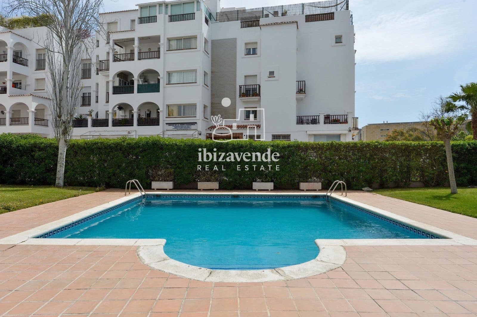 1 bedroom Flat for sale in Ibiza / Eivissa town with pool - € 399,000 (Ref: 10019340)