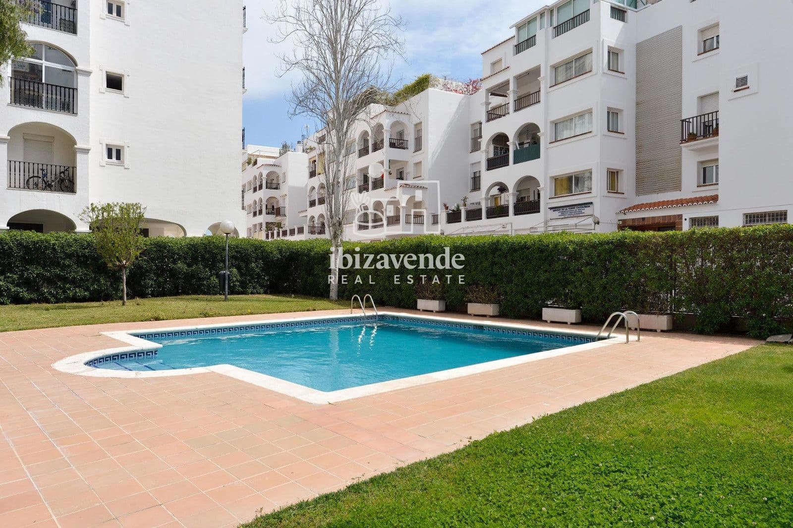 1 bedroom Flat for sale in Ibiza / Eivissa town with pool - € 399,000 (Ref: 10019340)