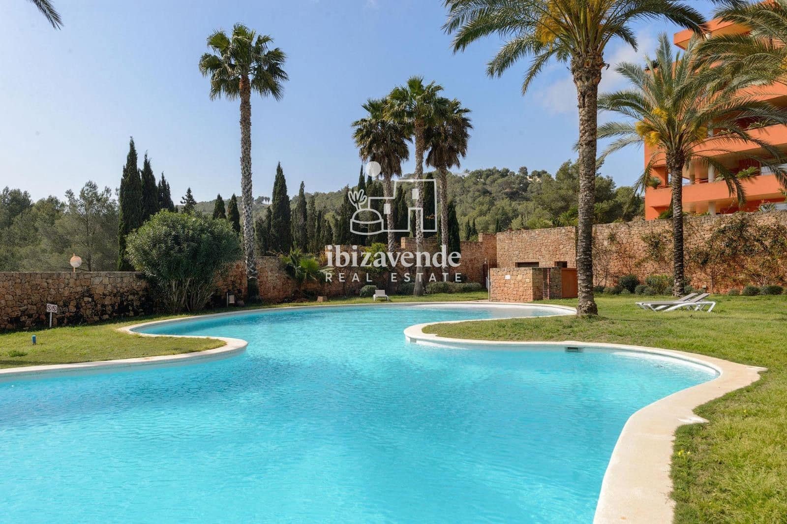 2 Zimmer Wohnung zu verkaufen in Roca Llisa mit Pool Garage - 739.000 € (Ref: 10024589)