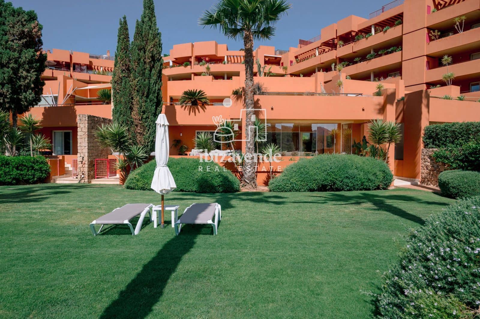 2 Zimmer Wohnung zu verkaufen in Roca Llisa mit Pool Garage - 739.000 € (Ref: 10024589)