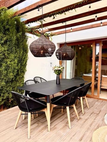 3 soveværelse Byhus til salg i Cala Llonga, Santa Eulalia / Santa Eularia med swimmingpool garage - € 895.000 (Ref: 10029732)