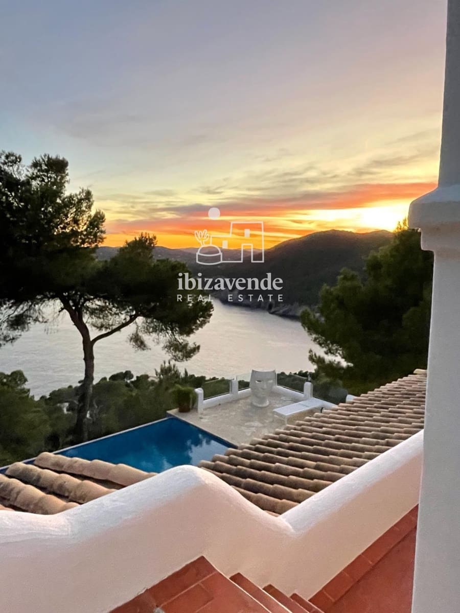 3 makuuhuone Huvila vuokrattavana paikassa Sant Joan de Labritja mukana uima-altaan 
autotalli - 5 600 € (Ref: 10029827)