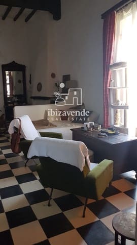 4 bedroom Villa for sale in Ibiza / Eivissa town - € 3,000,000 (Ref: 10030985)