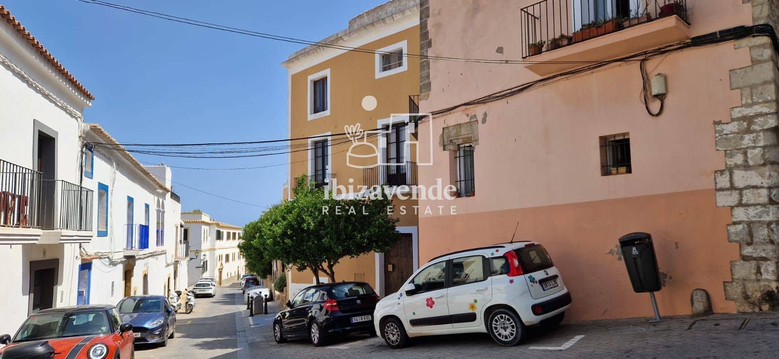 4 bedroom Villa for sale in Ibiza / Eivissa town - € 3,000,000 (Ref: 10030985)