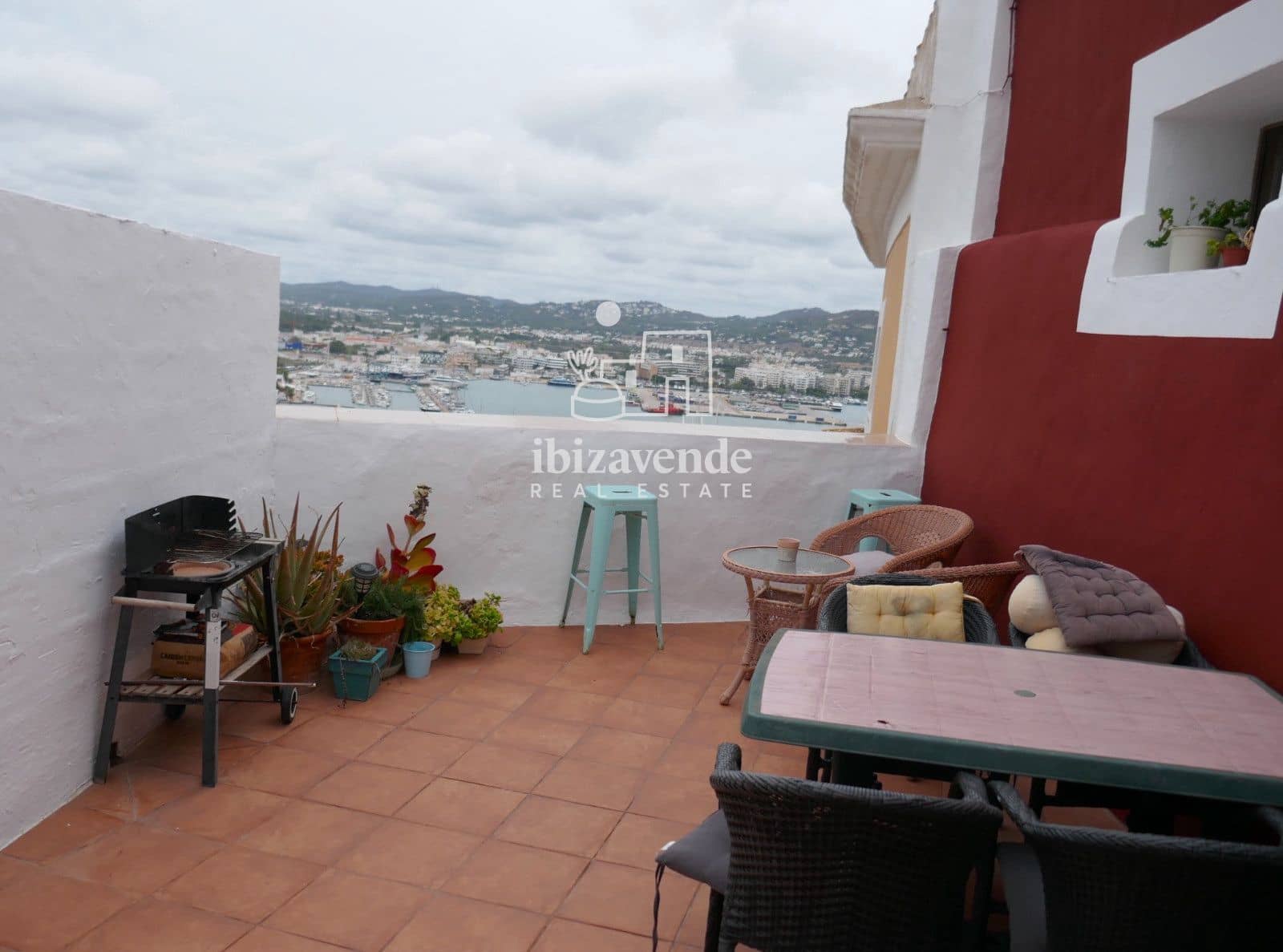 4 bedroom Villa for sale in Ibiza / Eivissa town - € 3,000,000 (Ref: 10030985)