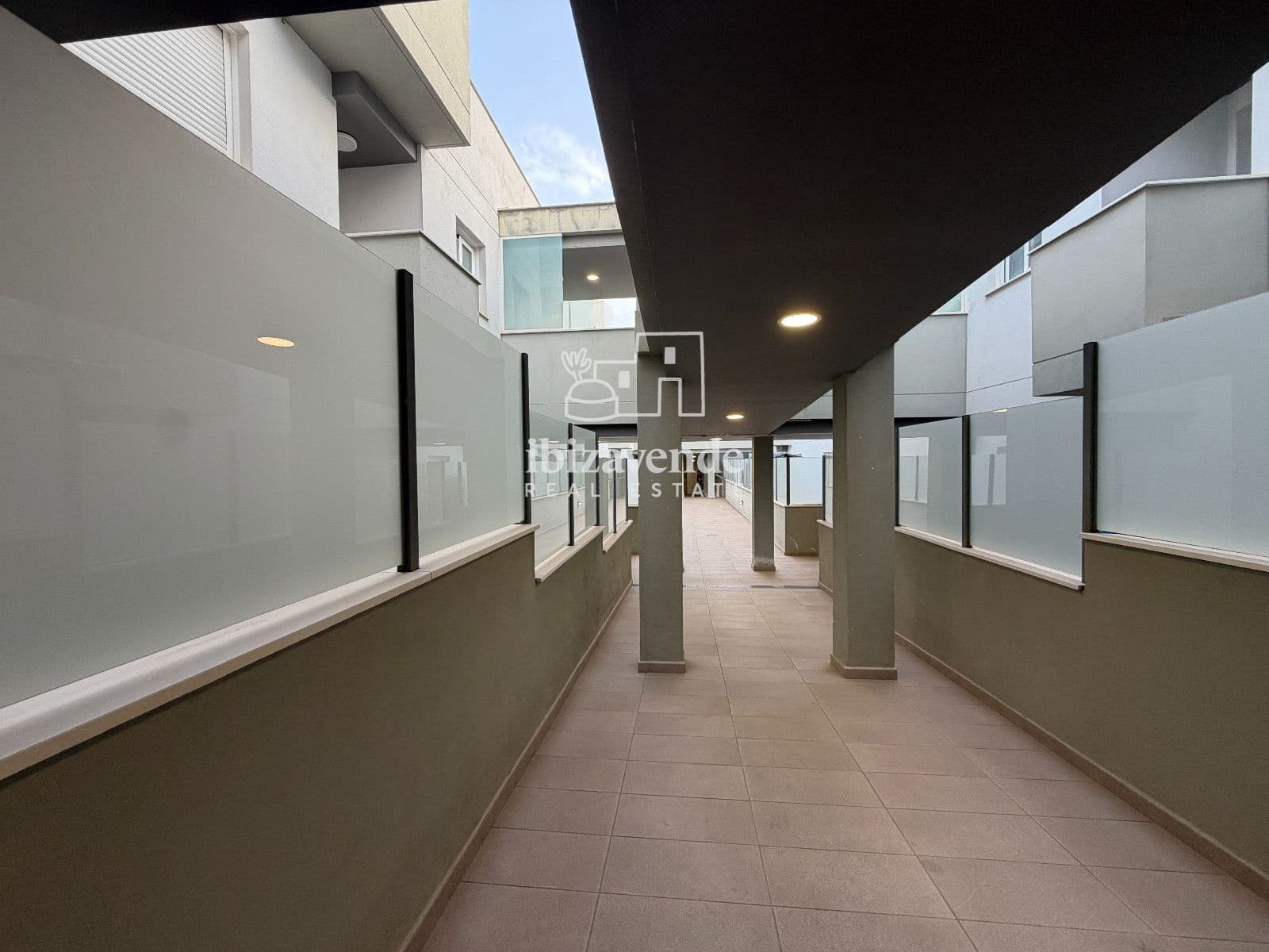 2 chambre Appartement à vendre à Sant Antoni de Portmany avec piscine garage - 610 000 € (Ref: 10034389)