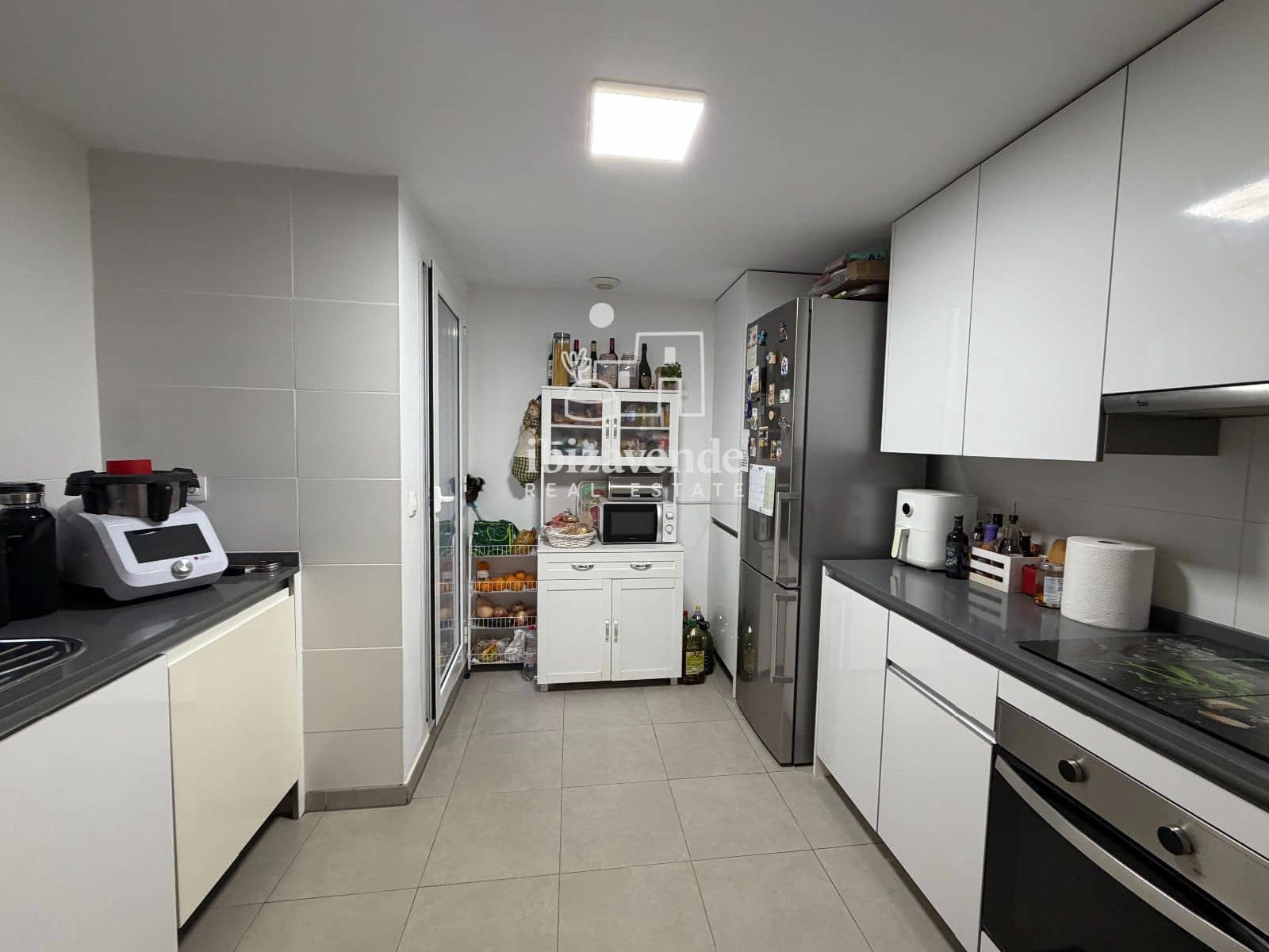 2 chambre Appartement à vendre à Sant Antoni de Portmany avec piscine garage - 610 000 € (Ref: 10034389)