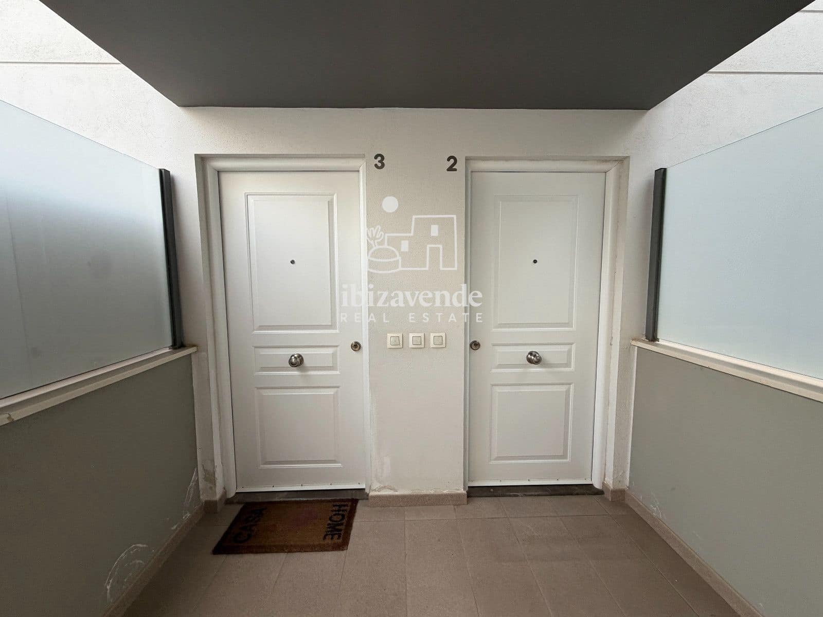 2 chambre Appartement à vendre à Sant Antoni de Portmany avec piscine garage - 610 000 € (Ref: 10034389)