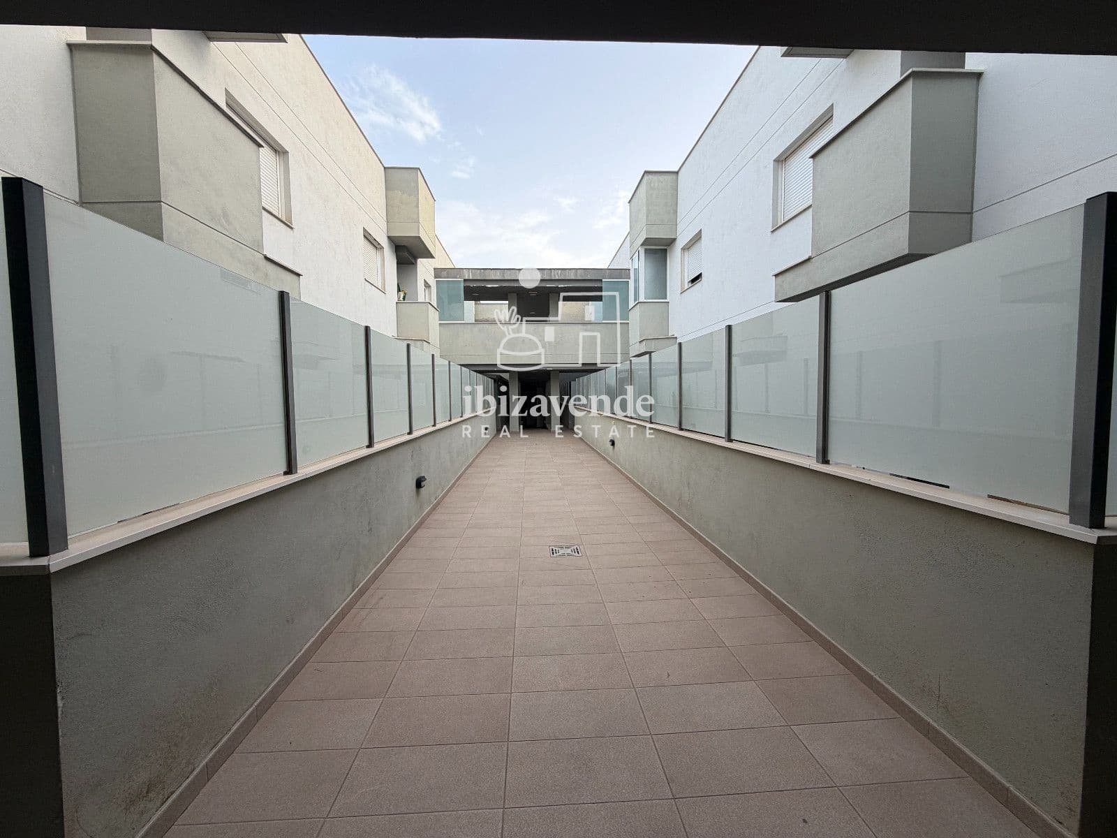 2 chambre Appartement à vendre à Sant Antoni de Portmany avec piscine garage - 610 000 € (Ref: 10034389)