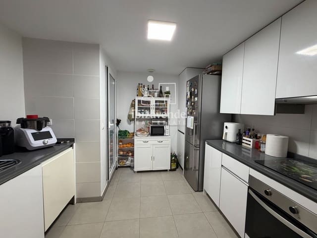 2 chambre Appartement à vendre à Sant Antoni de Portmany avec piscine garage - 610 000 € (Ref: 10034389)