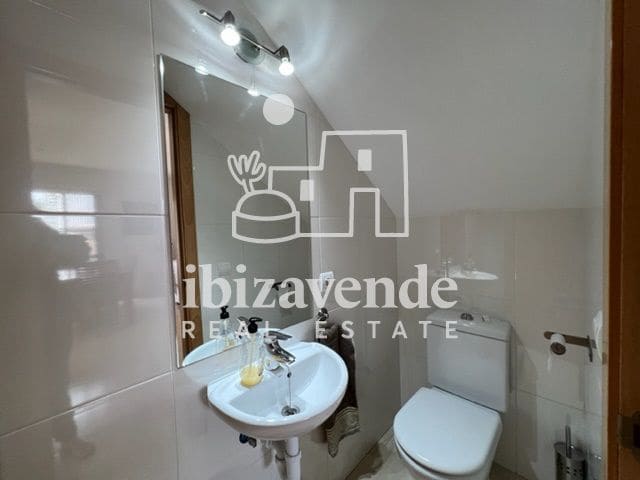 3 bedroom Flat for rent in Cala Llonga with garage - € 2,000 (Ref: 10035702)