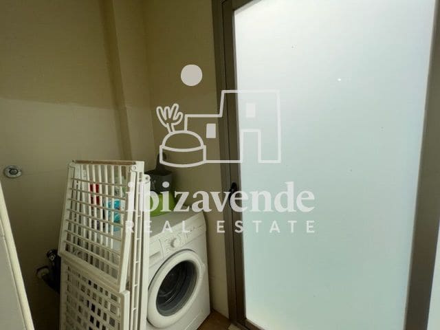 3 bedroom Flat for rent in Cala Llonga with garage - € 2,000 (Ref: 10035702)