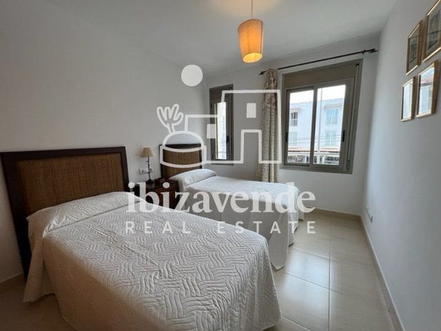 3 bedroom Flat for rent in Cala Llonga with garage - € 2,000 (Ref: 10035702)