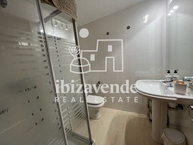 3 bedroom Flat for rent in Cala Llonga with garage - € 2,000 (Ref: 10035702)