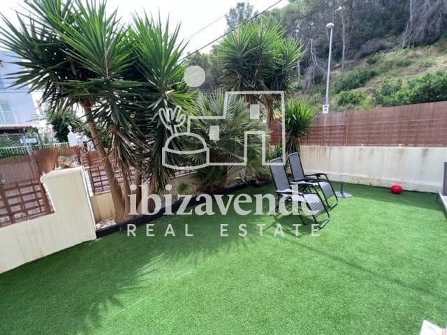 3 bedroom Flat for rent in Cala Llonga, Santa Eulalia / Santa Eularia with garage - € 2,000 (Ref: 10035702)
