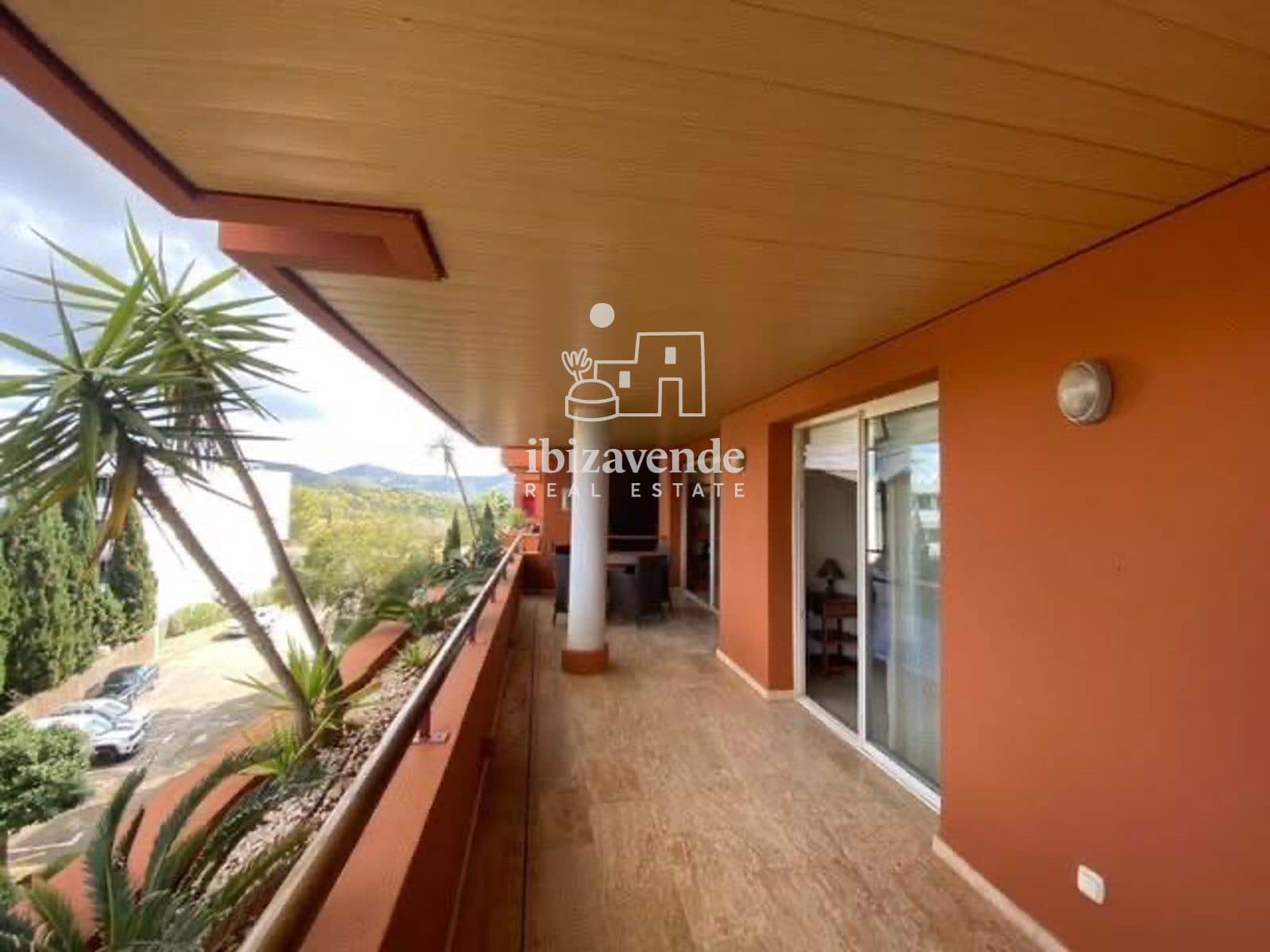 2 bedroom Flat for rent in Roca Llisa with pool garage - € 2,600 (Ref: 10039138)
