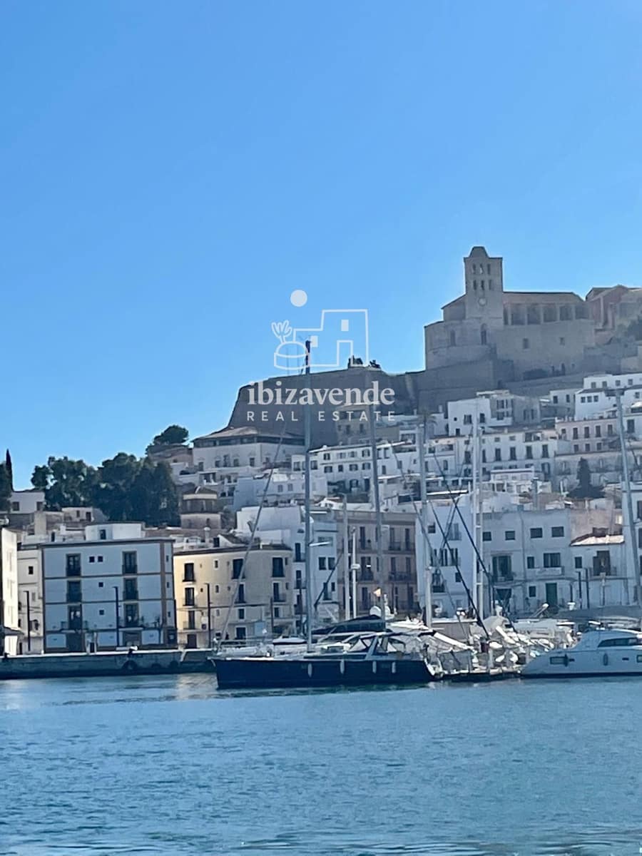 2 makuuhuone Asunto vuokrattavana paikassa Ibiza kaupunki - 2 500 € (Ref: 10041992)