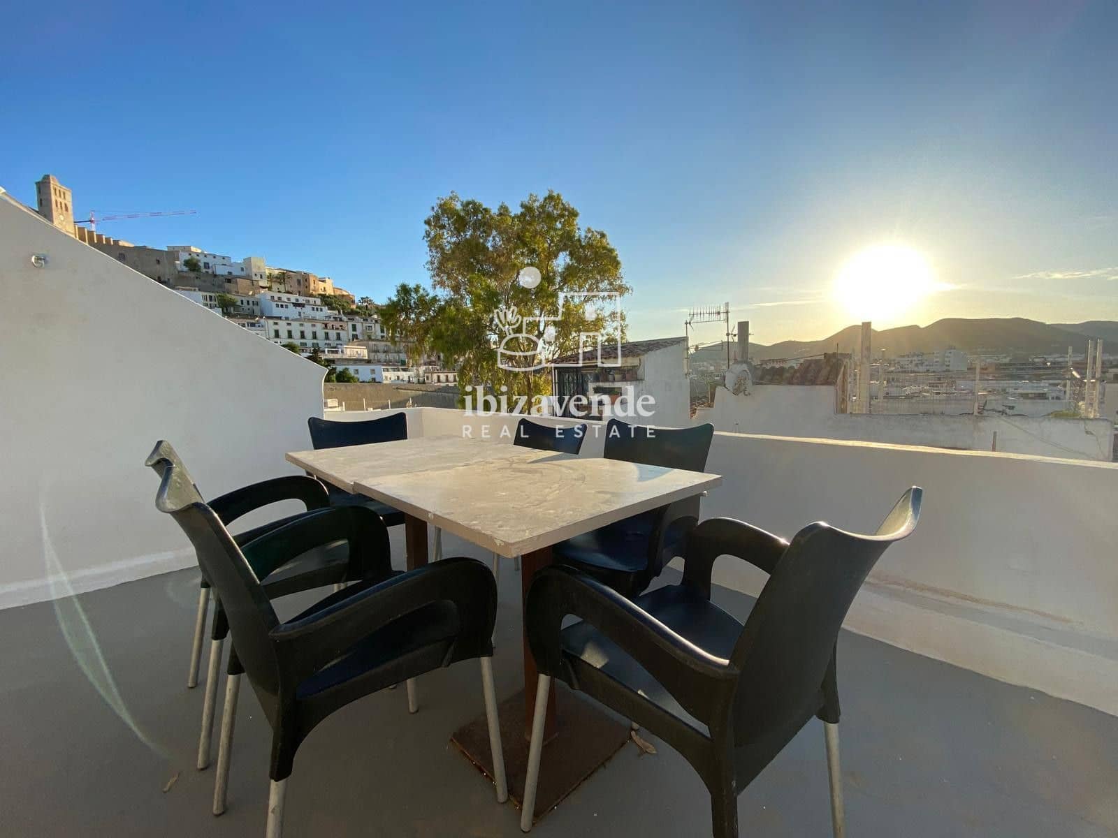 2 makuuhuone Asunto vuokrattavana paikassa Ibiza kaupunki - 2 500 € (Ref: 10041992)