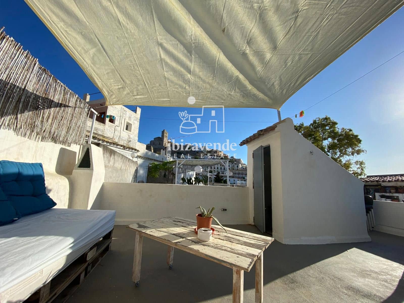2 makuuhuone Asunto vuokrattavana paikassa Ibiza kaupunki - 2 500 € (Ref: 10041992)