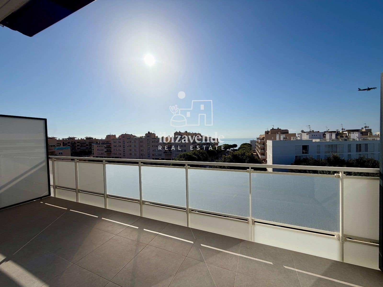 3 Zimmer Wohnung zu vermieten in Ibiza / Eivissa Stadt mit Pool Garage - 3.300 € (Ref: 10051976)