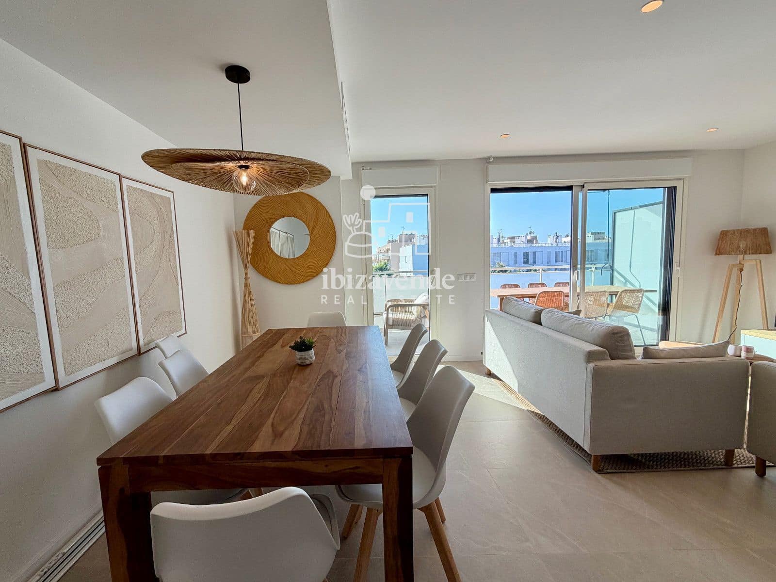 3 Zimmer Wohnung zu vermieten in Ibiza / Eivissa Stadt mit Pool Garage - 3.300 € (Ref: 10051976)