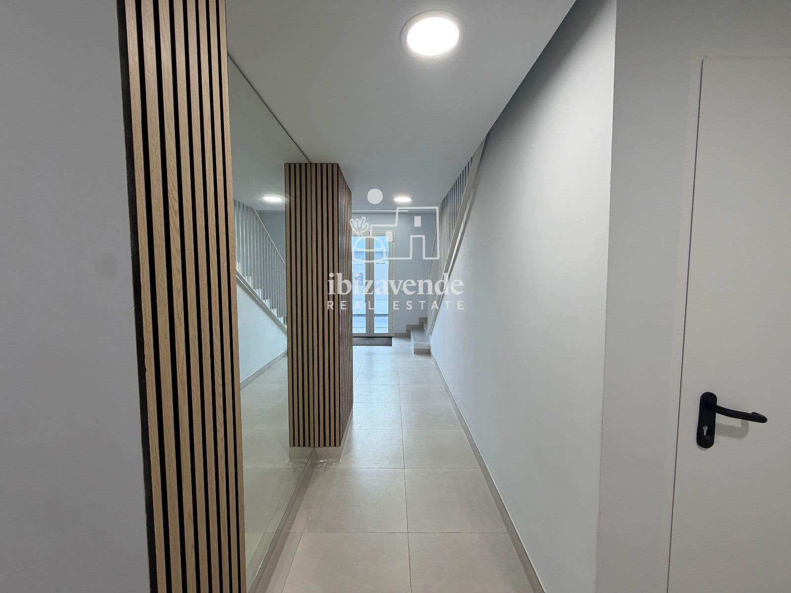 3 Zimmer Wohnung zu vermieten in Ibiza / Eivissa Stadt mit Pool Garage - 3.300 € (Ref: 10051976)