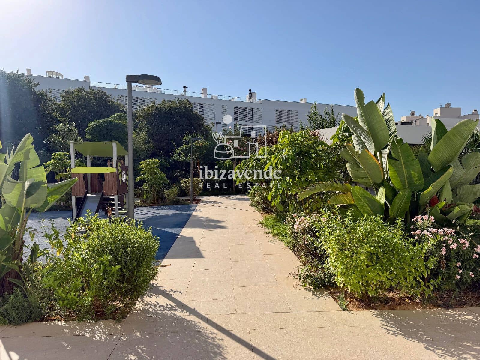 3 Zimmer Wohnung zu vermieten in Ibiza / Eivissa Stadt mit Pool Garage - 3.300 € (Ref: 10051976)