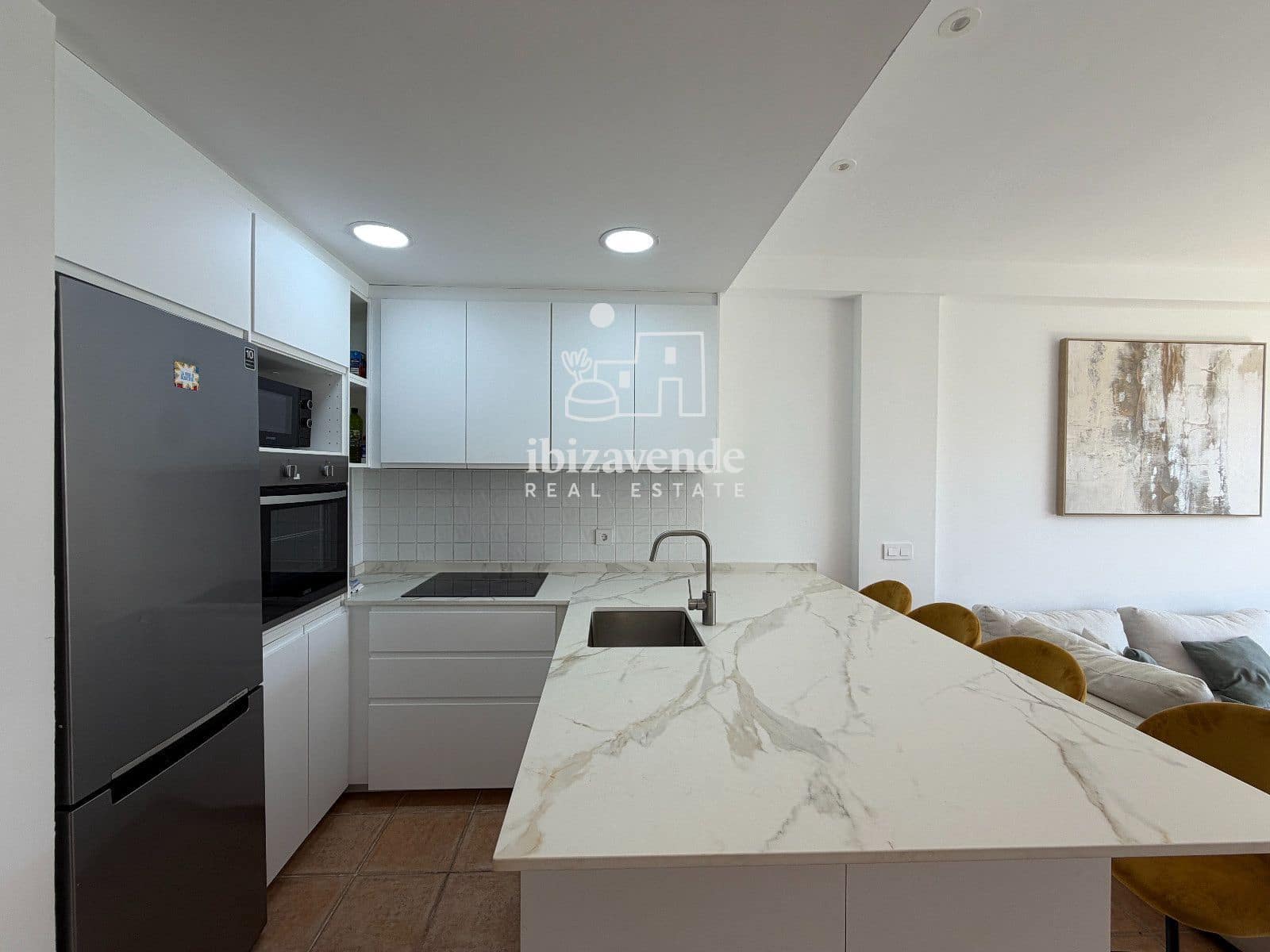 2 soverom Leilighet til leie i Santa Eulalia / Santa Eularia med svømmebasseng garasje - € 2 800 (Ref: 10054286)