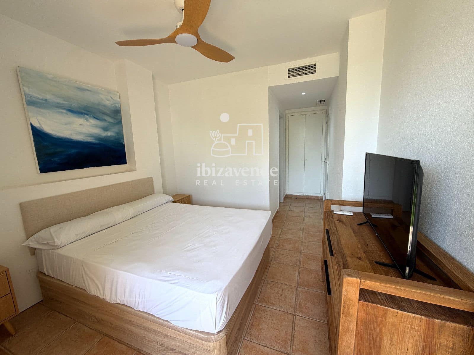 2 soverom Leilighet til leie i Santa Eulalia / Santa Eularia med svømmebasseng garasje - € 2 800 (Ref: 10054286)