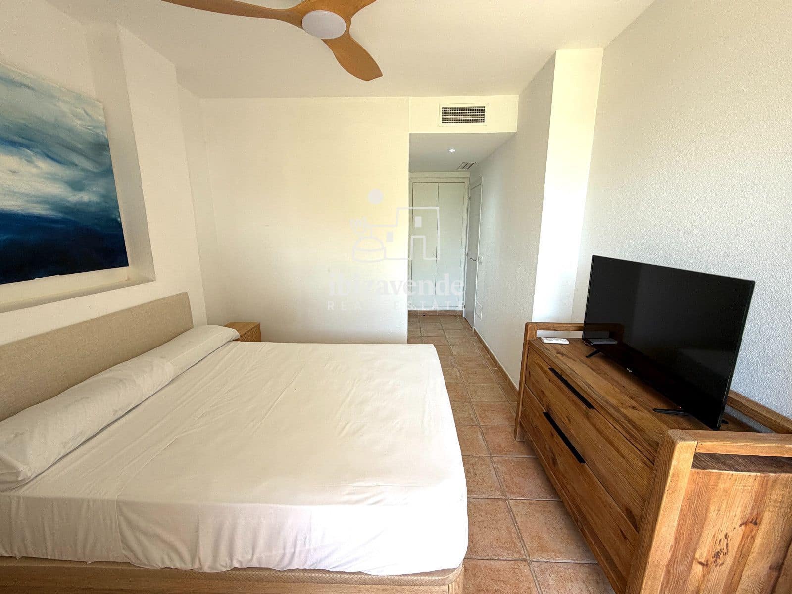 2 soverom Leilighet til leie i Santa Eulalia / Santa Eularia med svømmebasseng garasje - € 2 800 (Ref: 10054286)