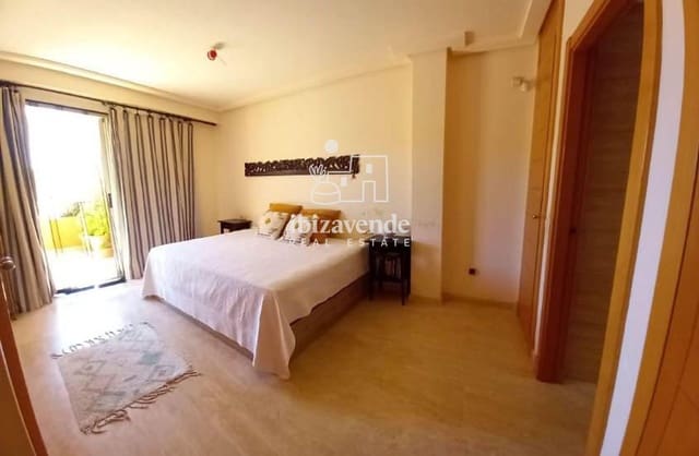 2 soveværelse Lejlighed til salg i Roca Llisa, Santa Eulalia / Santa Eularia med swimmingpool garage - € 885.000 (Ref: 10057351)
