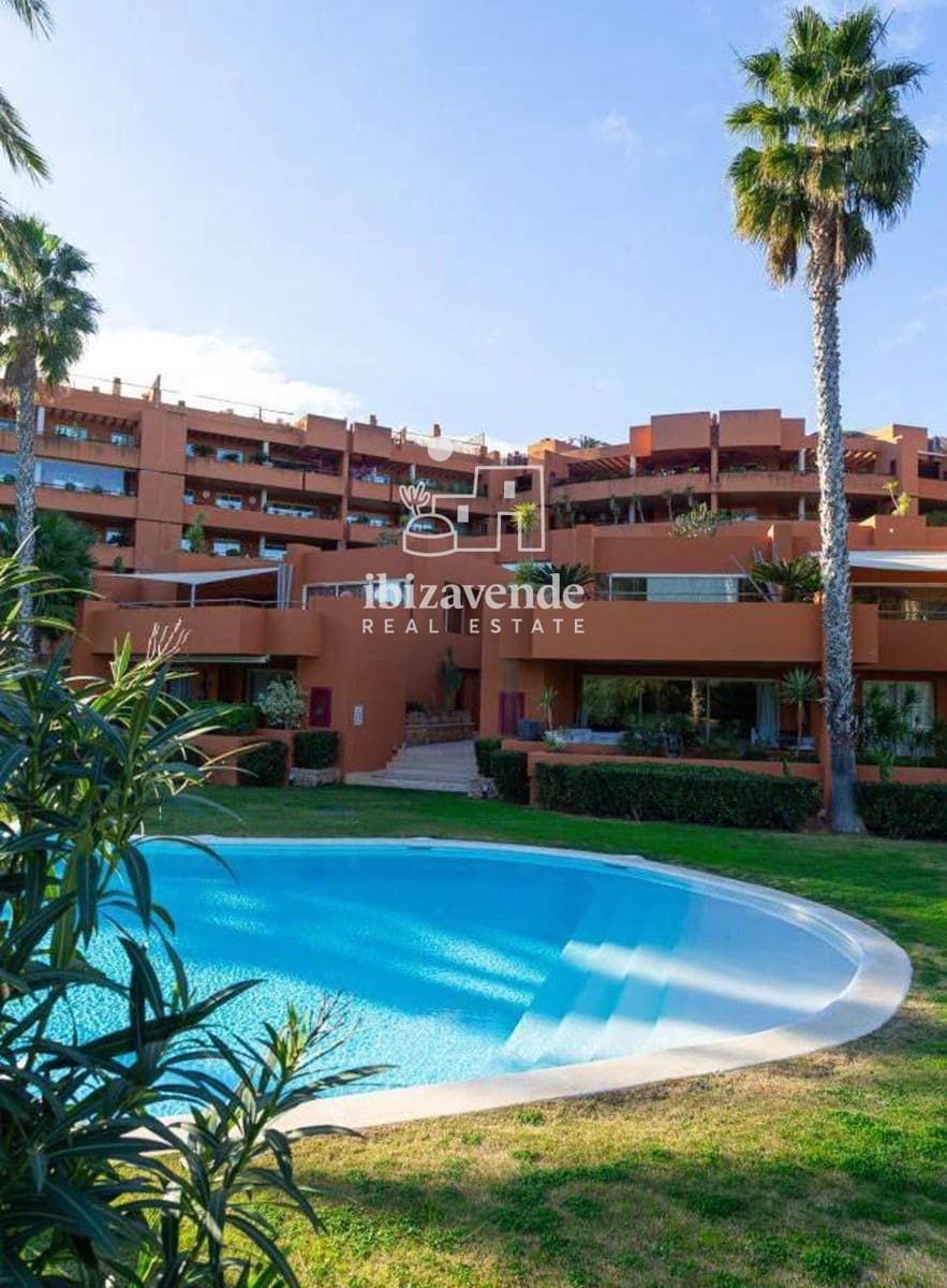2 soveværelse Lejlighed til salg i Roca Llisa med swimmingpool garage - € 885.000 (Ref: 10057351)